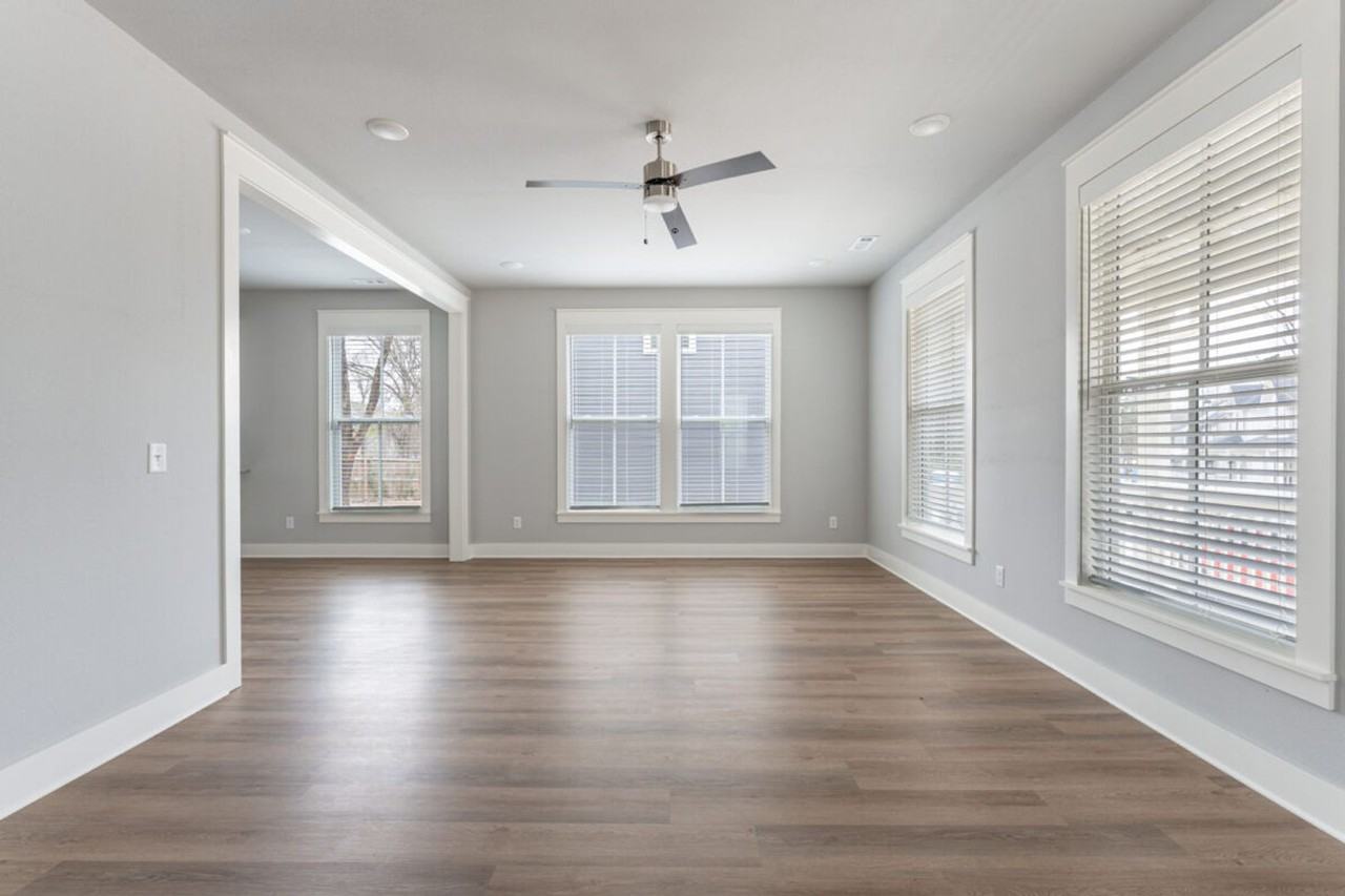 864 S Waxflower Ave - Photo 4 of 26