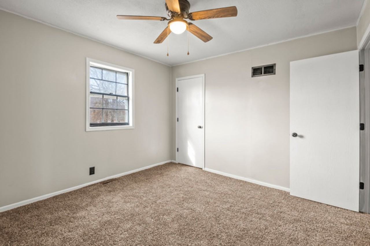 246 Se 101st Rd - Photo 5 of 30