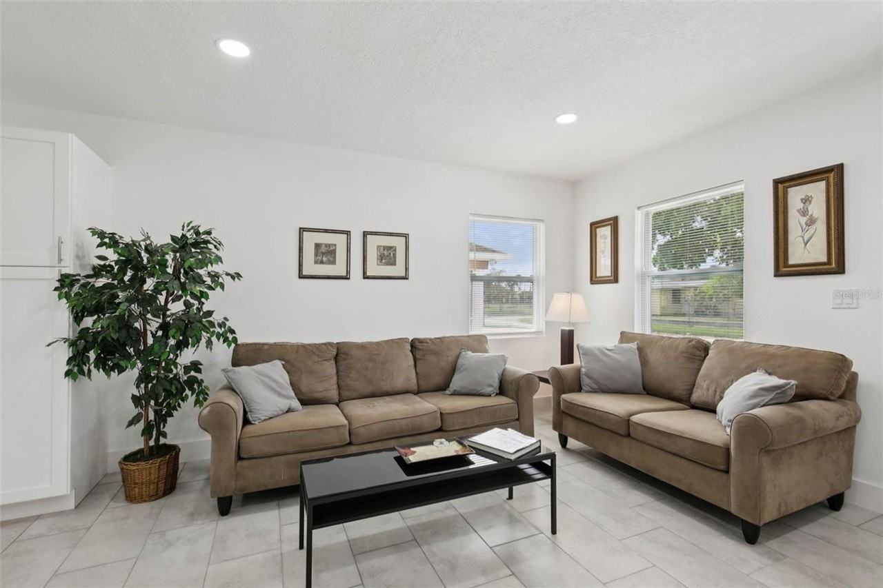 3530 Goodrich Ave - Photo 5 of 25