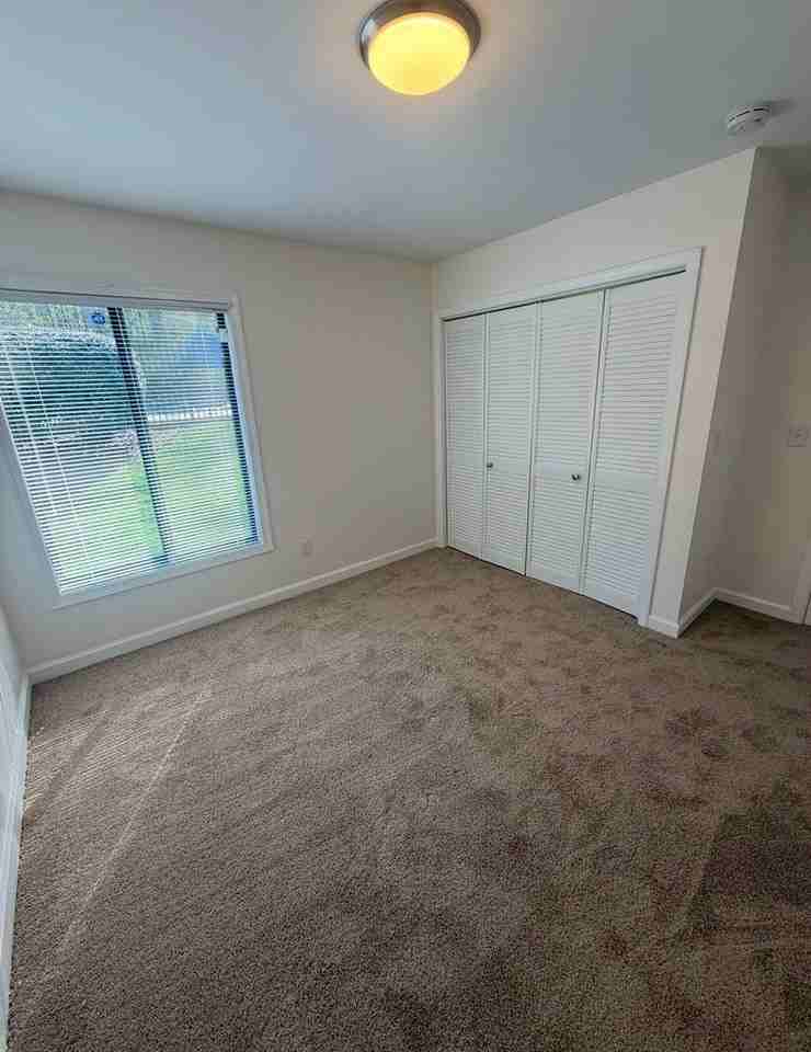 1512-B, Benjamin Parkway - Photo 4 of 10