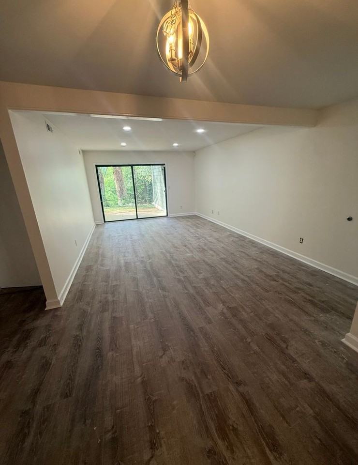 1512-B, Benjamin Parkway - Photo 7 of 10