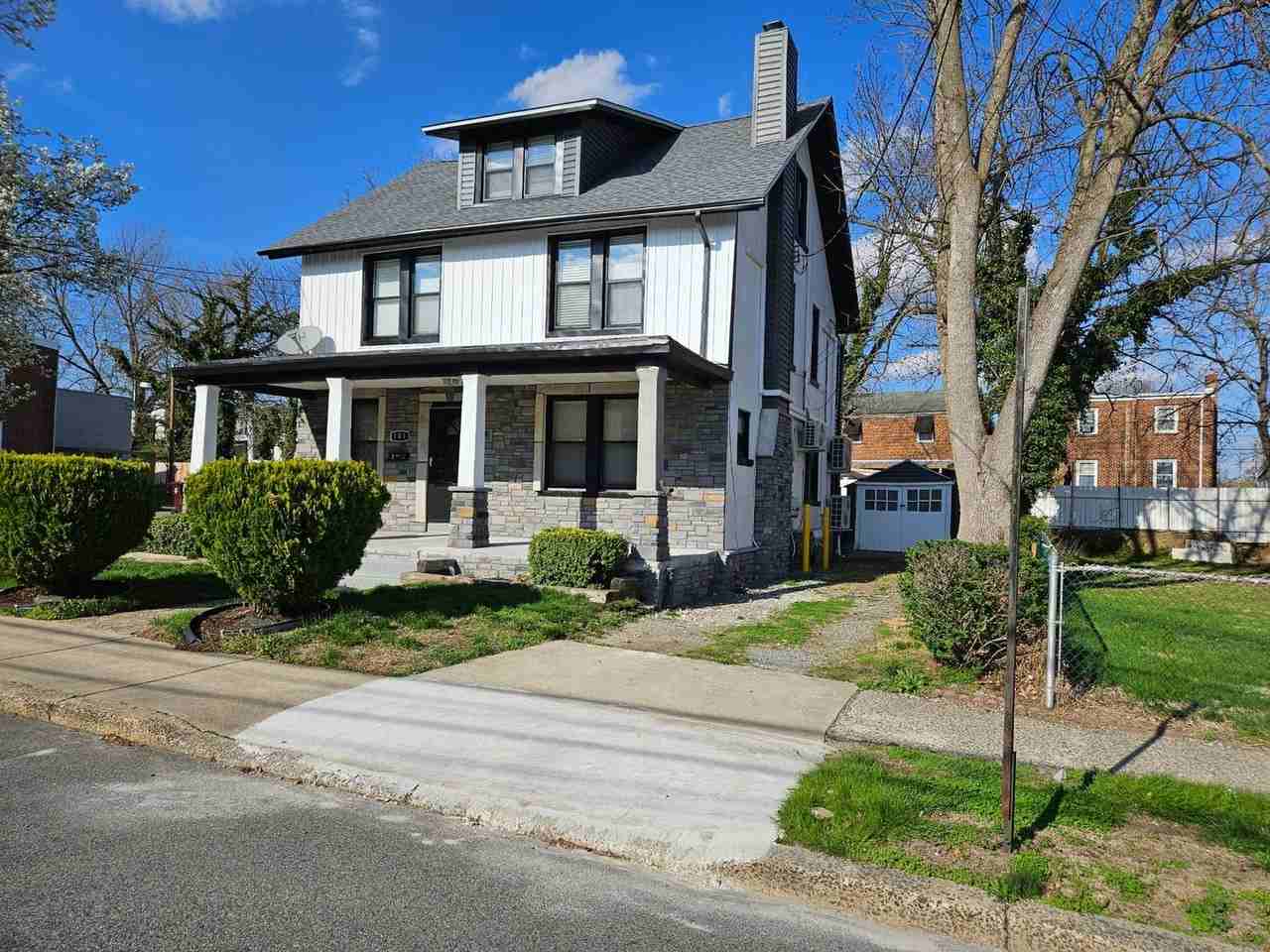 101 E 35th St - Photo 5 of 6