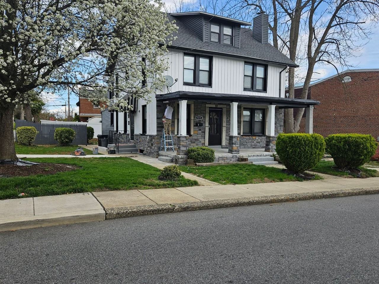 101 E 35th St - Photo 6 of 6