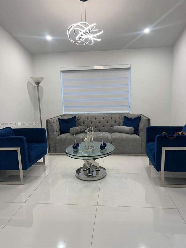 3482 Sw 152nd Pl - Photo 5 of 23