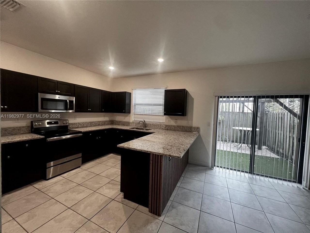 11989 Sw 150th Pl - Photo 2 of 24