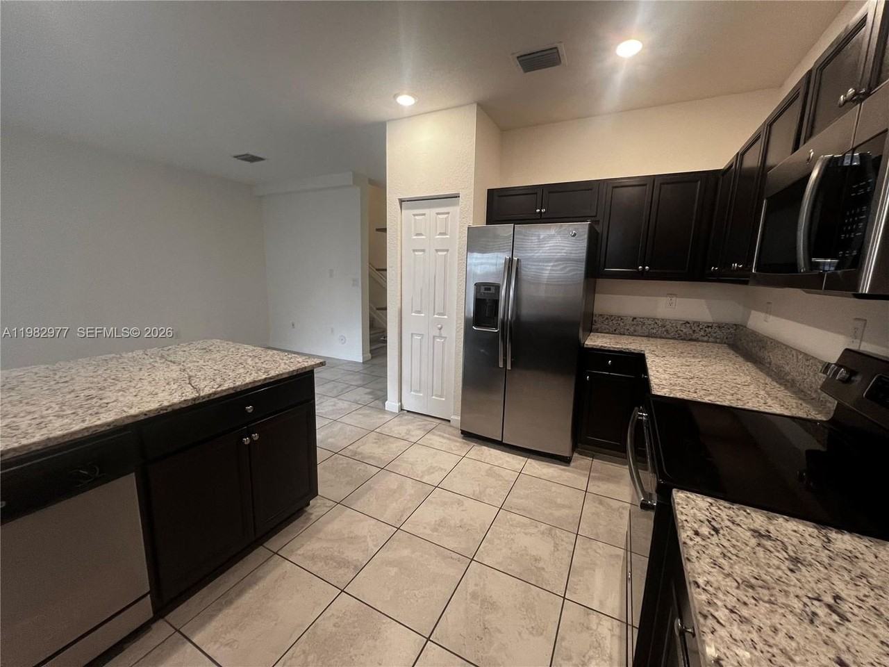 11989 Sw 150th Pl - Photo 3 of 24