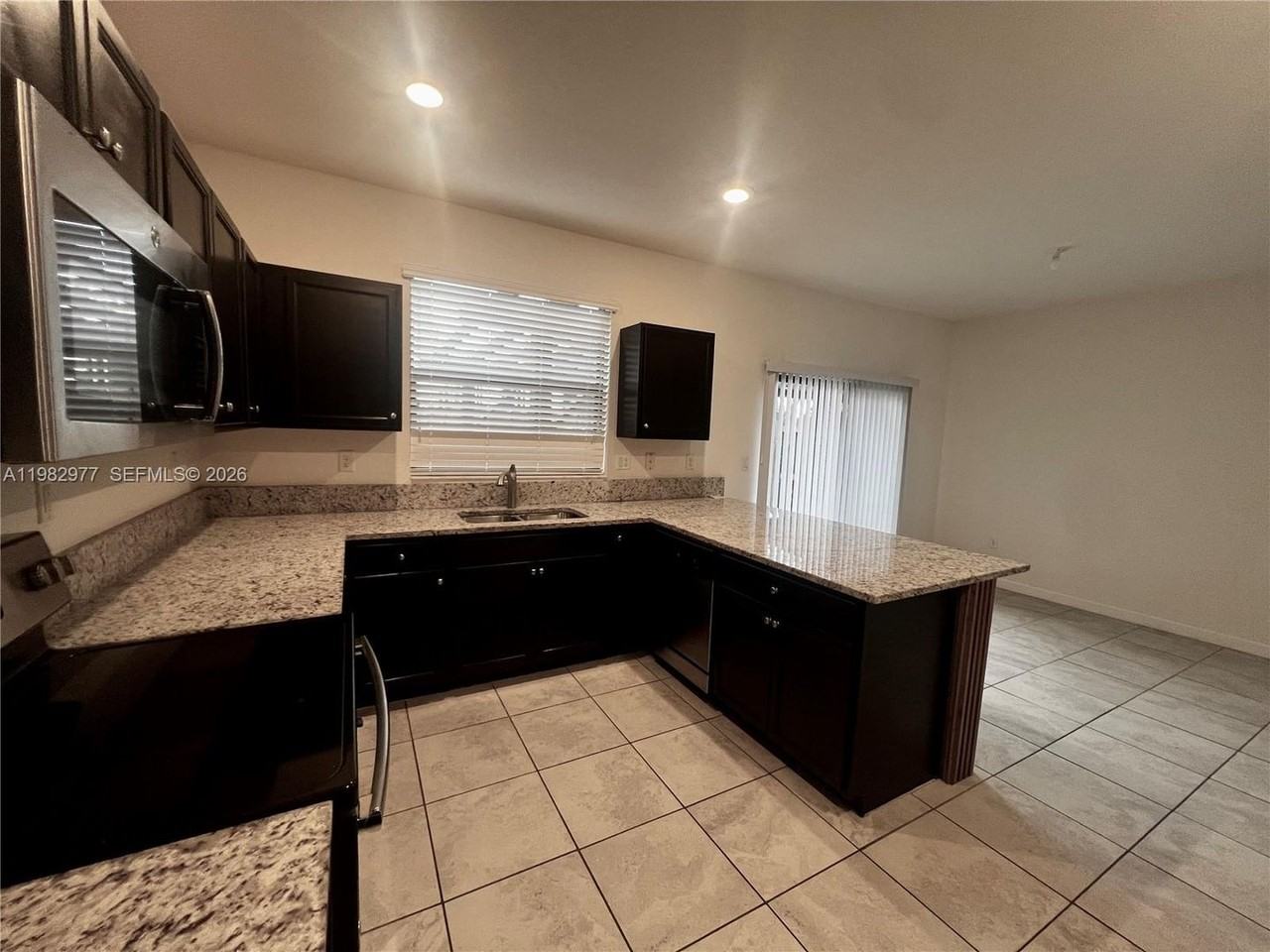 11989 Sw 150th Pl - Photo 4 of 24