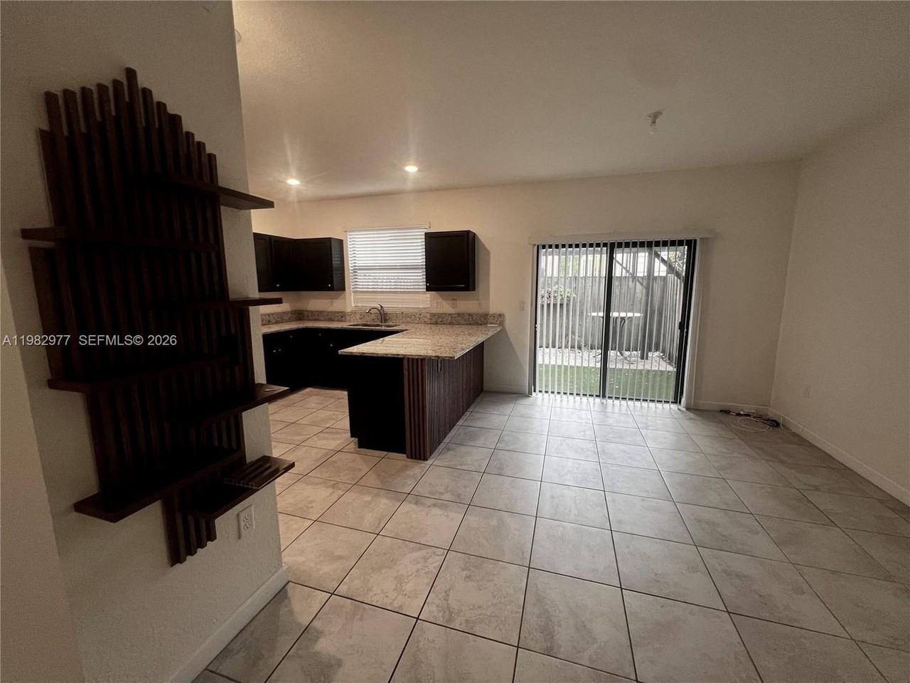 11989 Sw 150th Pl - Photo 7 of 24