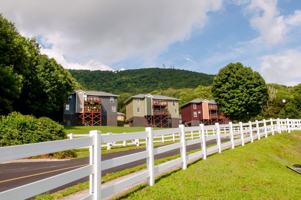 featured image of 110 Corby Ct