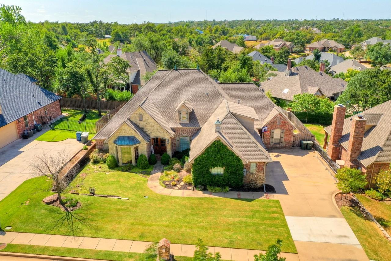 3116 Beacon Hill St - Photo 2 of 39