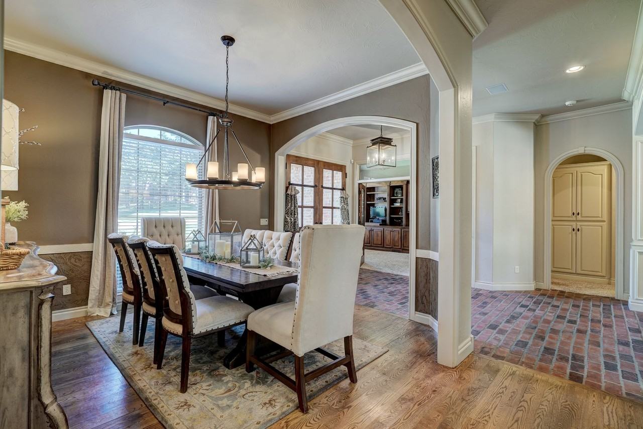 3116 Beacon Hill St - Photo 3 of 39