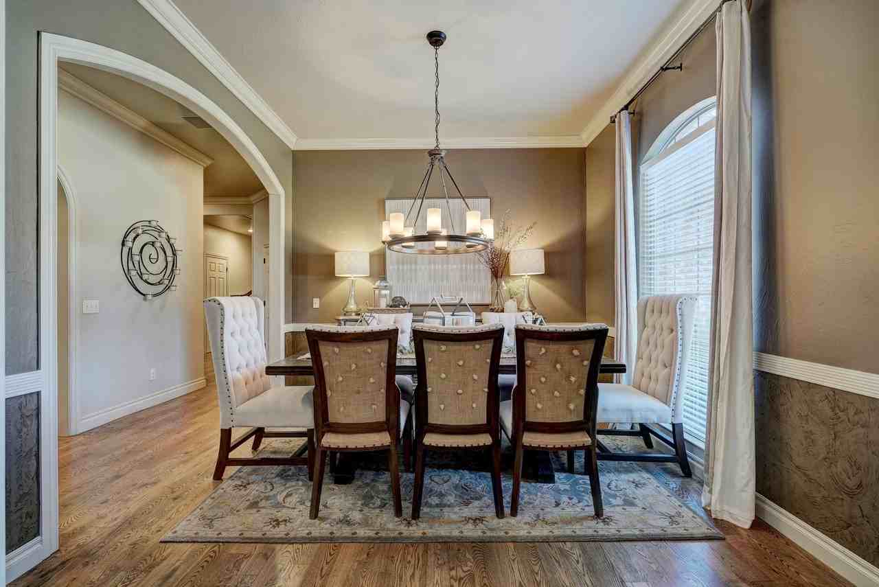 3116 Beacon Hill St - Photo 5 of 39