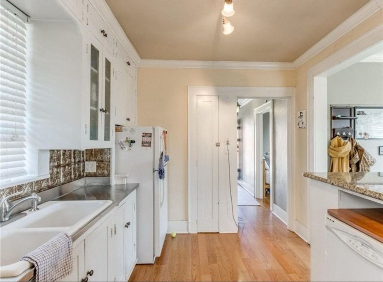 403 Nw 25th St - Photo 3 of 7