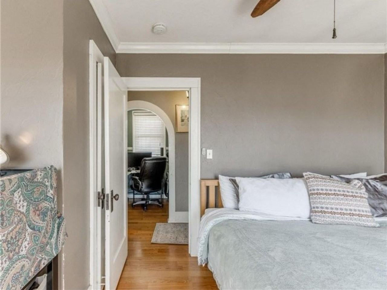 403 Nw 25th St - Photo 6 of 7