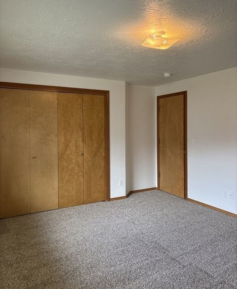 5131 Sycan Ct Se - Photo 6 of 17