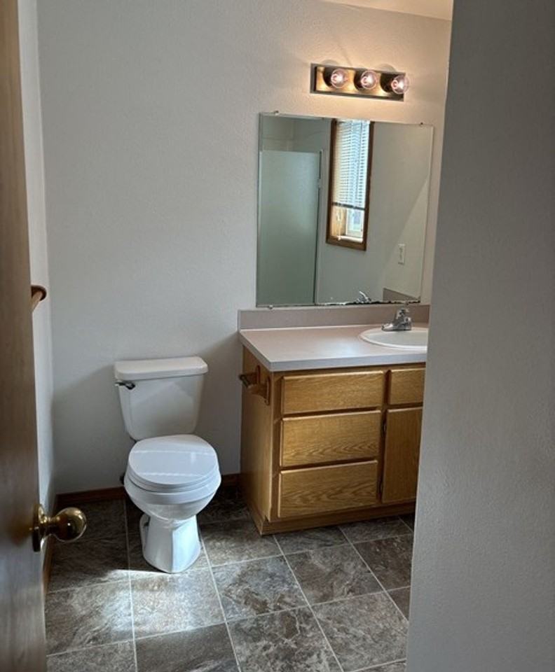 5131 Sycan Ct Se - Photo 7 of 17