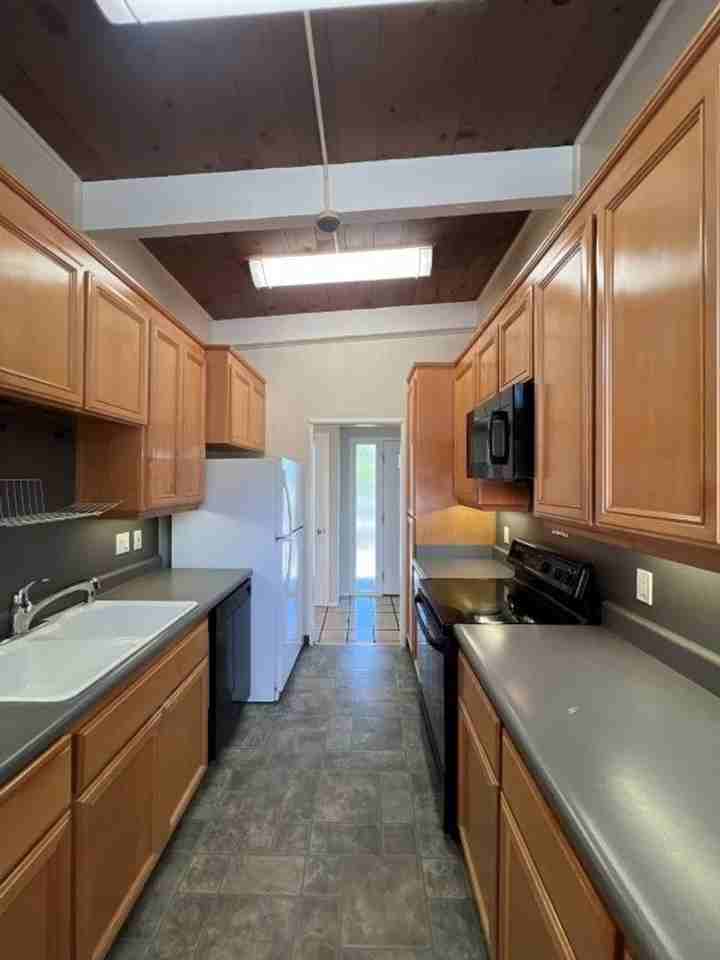 2973 Hardeman St - Photo 6 of 19