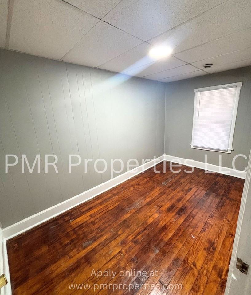 514- 516 South 16th Street - Photo 5 of 23