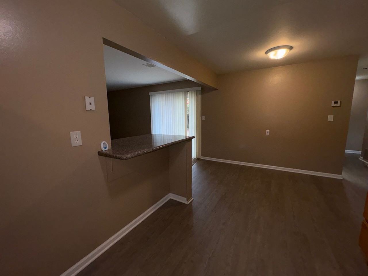 1992 Oxford Dr - Photo 7 of 20