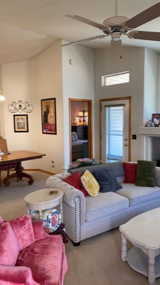 6219 N Lafayette Ln - Photo 3 of 3