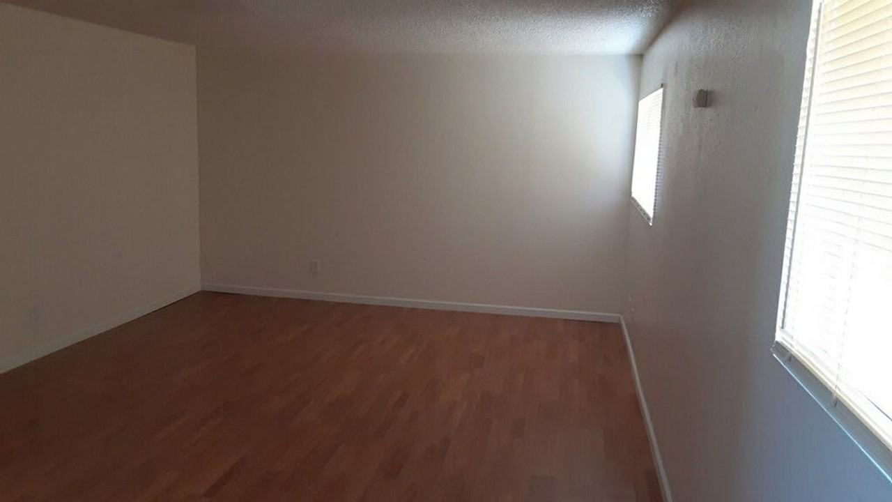 168 Sundance Shores Dr - Photo 5 of 21