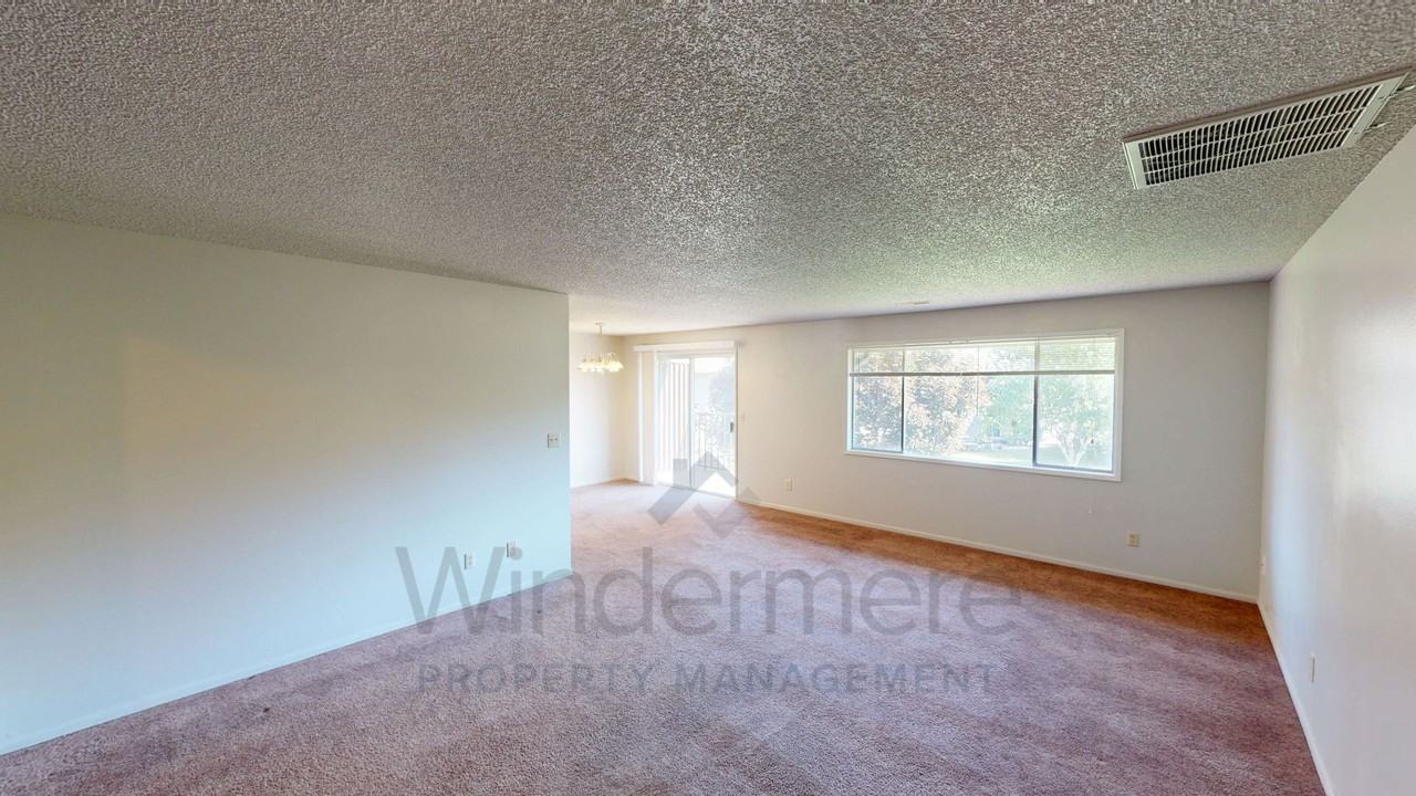 333 Grove St #23 - Photo 4 of 15