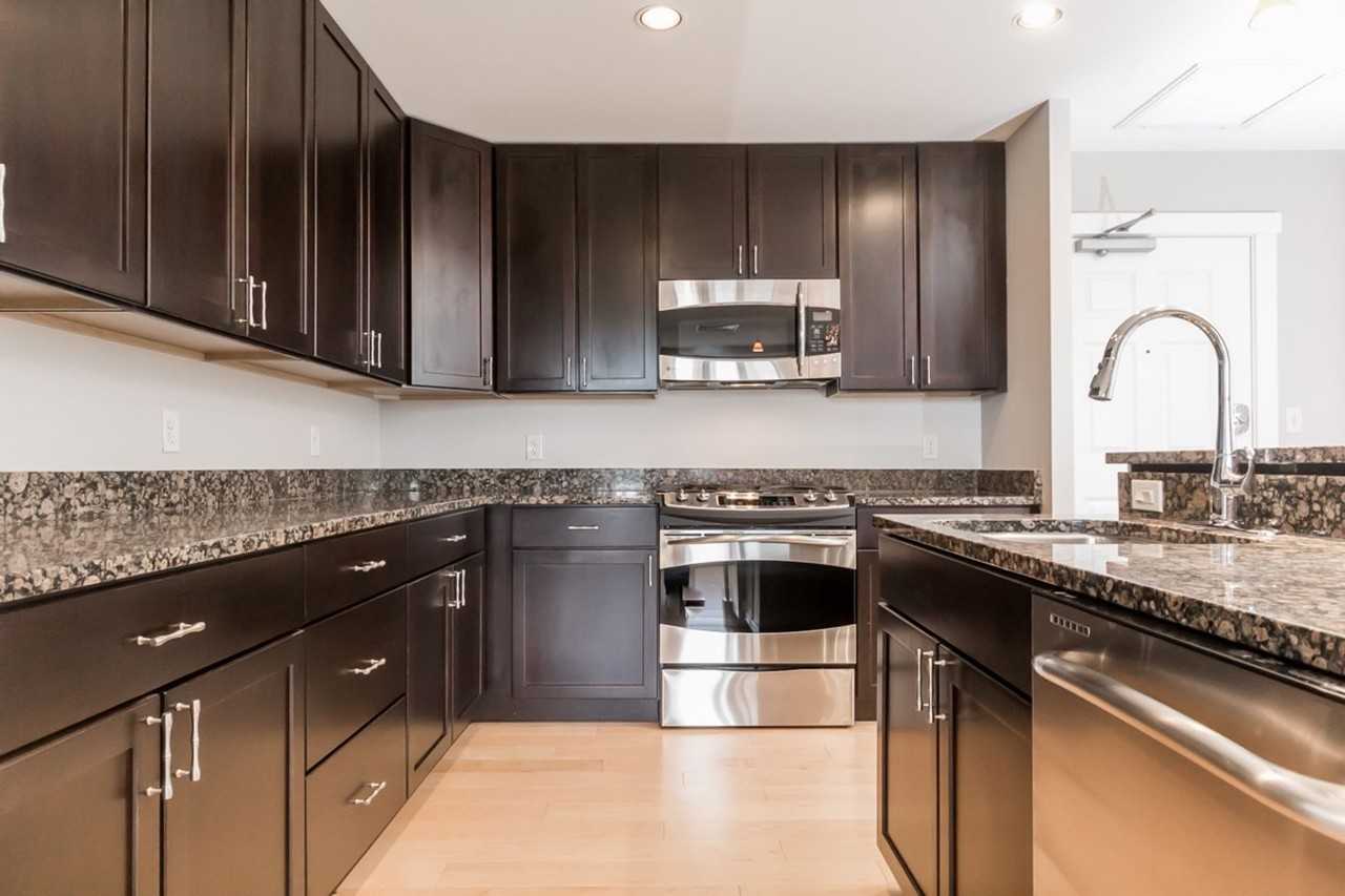 207 Fore St #3 - Photo 3 of 27