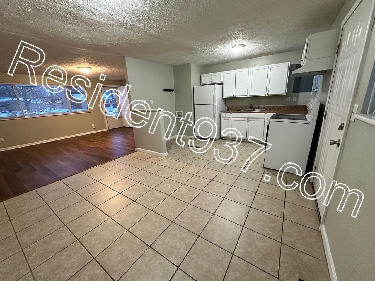 5189 Harshmanville Rd - Photo 5 of 17