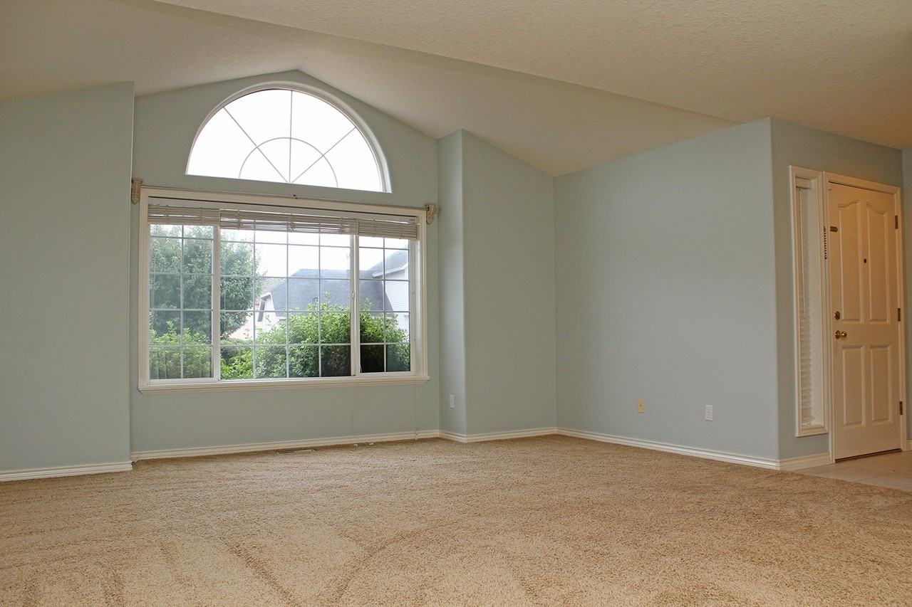 15040 Se Lostine Dr - Photo 4 of 29