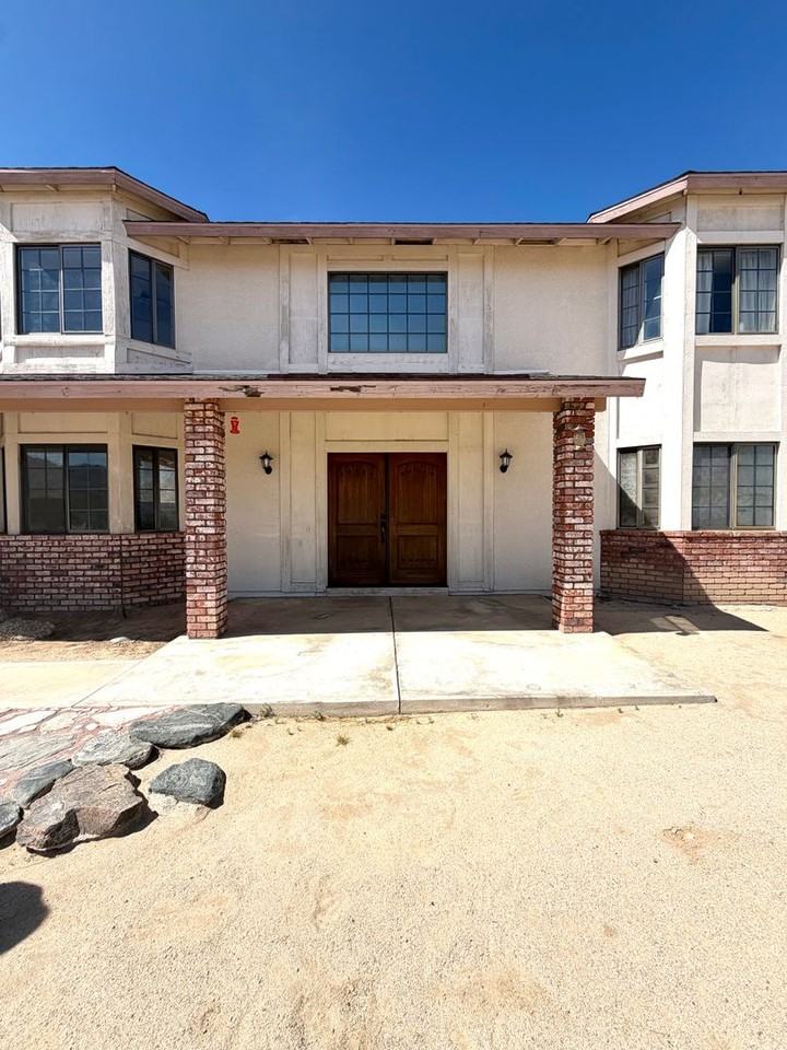 7098 Indian Cove Rd - Photo 4 of 23