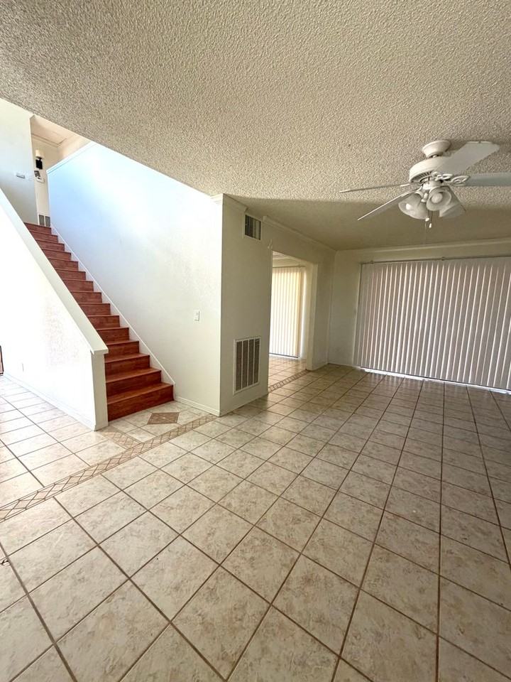 7098 Indian Cove Rd - Photo 7 of 23