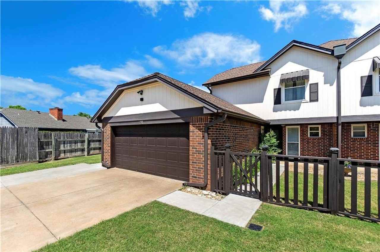 311 Willow Branch Rd - Photo 2 of 19