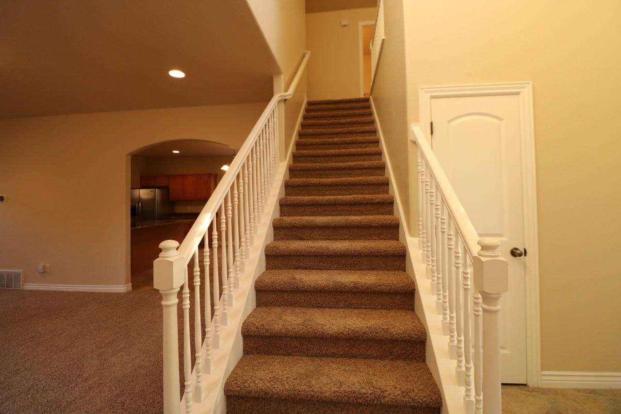 2738 W Fox Hunters Loop - Photo 4 of 48