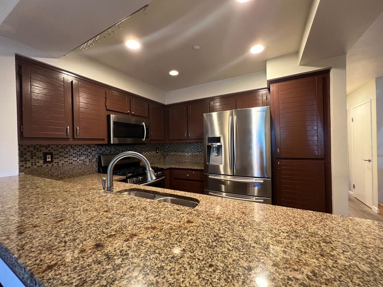 7007 Rodling Dr #E - Photo 2 of 12