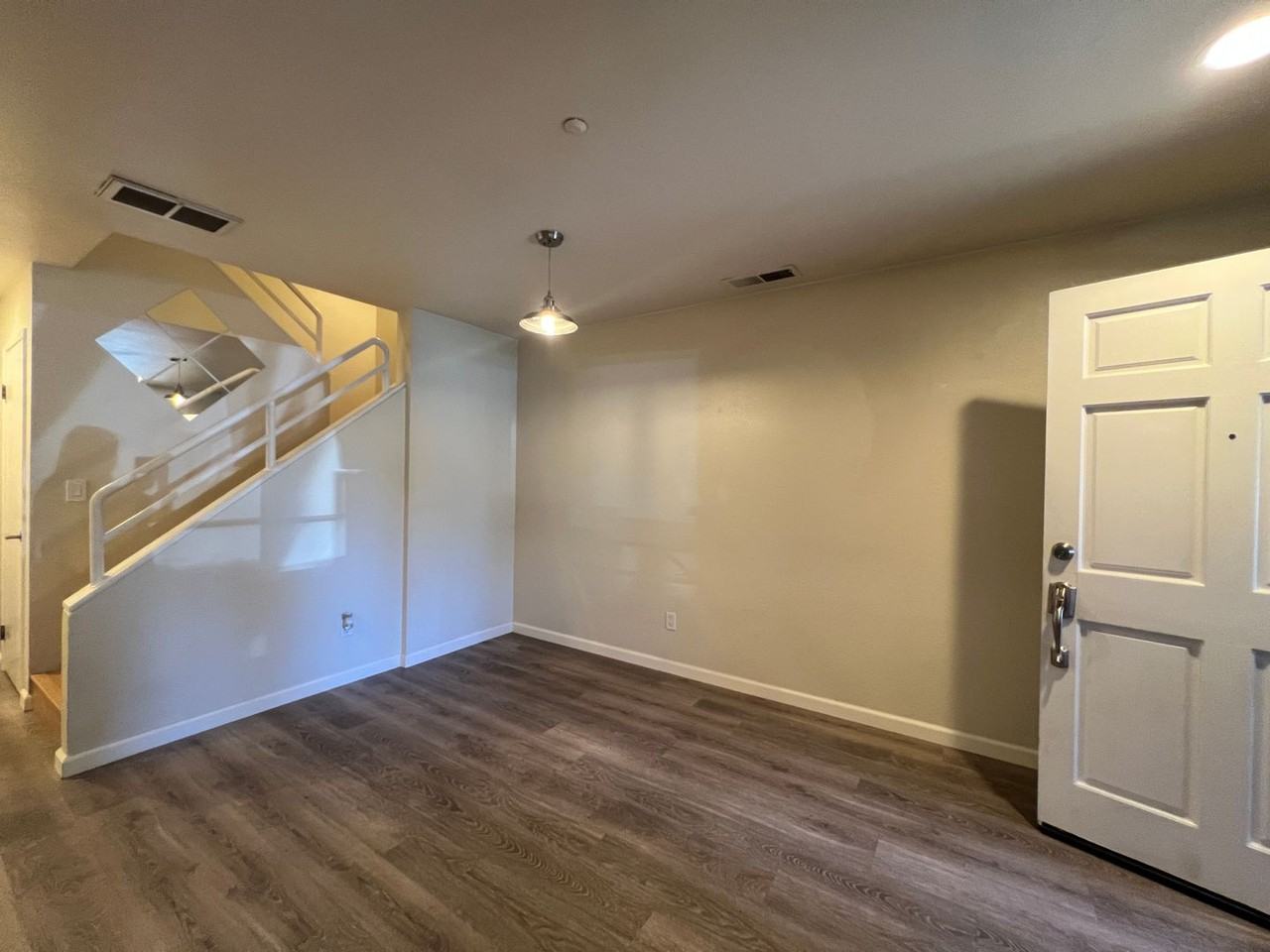 7007 Rodling Dr #E - Photo 6 of 12