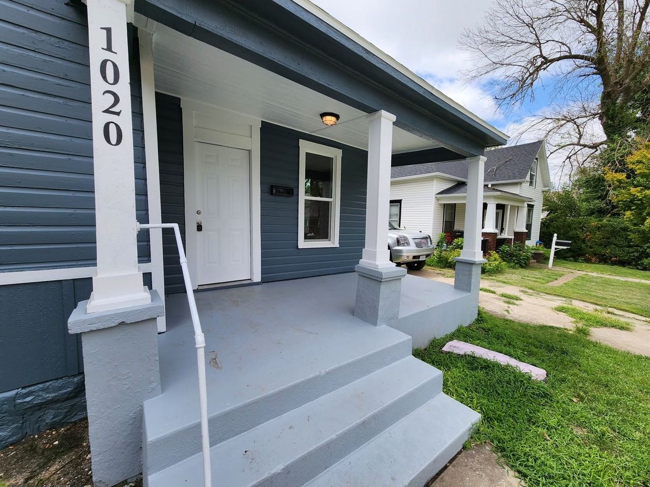 1020 W Hovey St - Photo 2 of 30