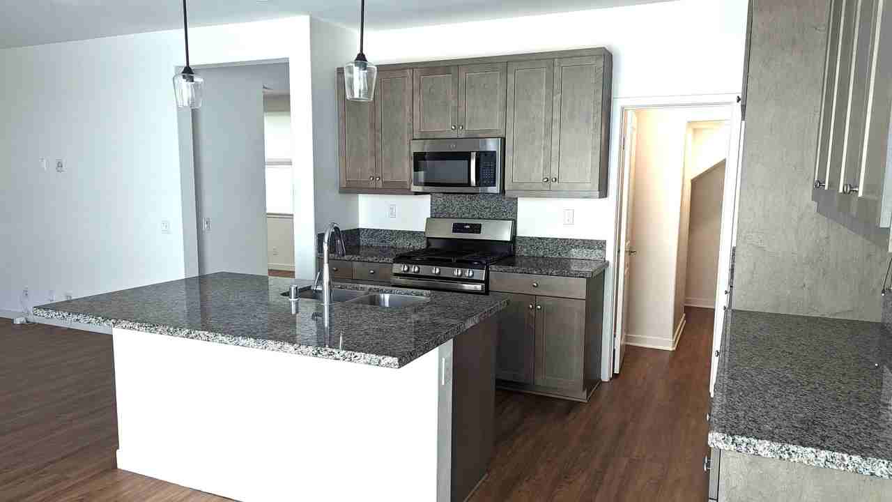 7449 Channel View St - Photo 5 of 29