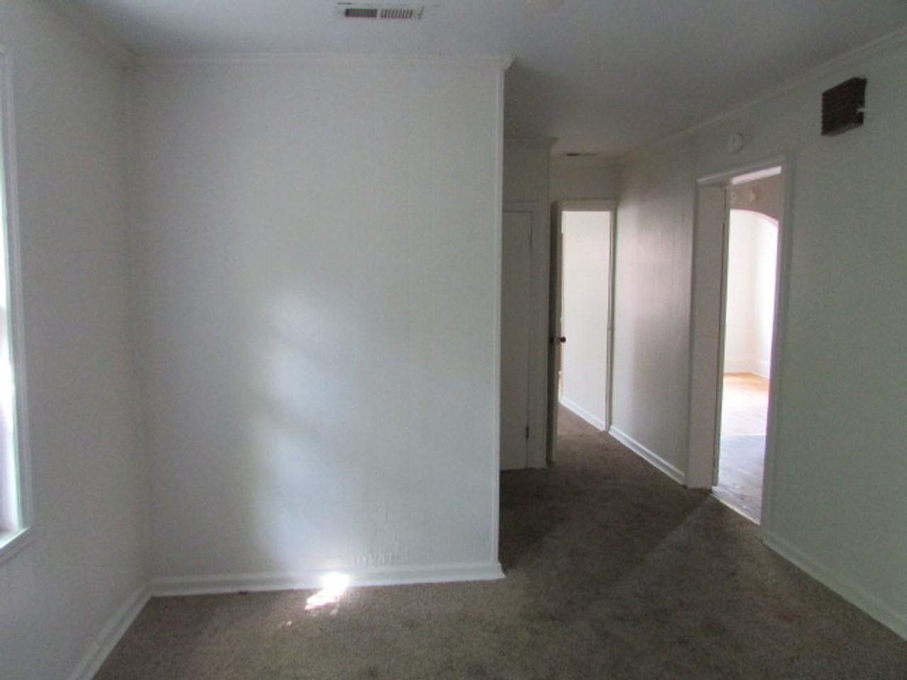 615 S Lafayette Dr - Photo 7 of 12