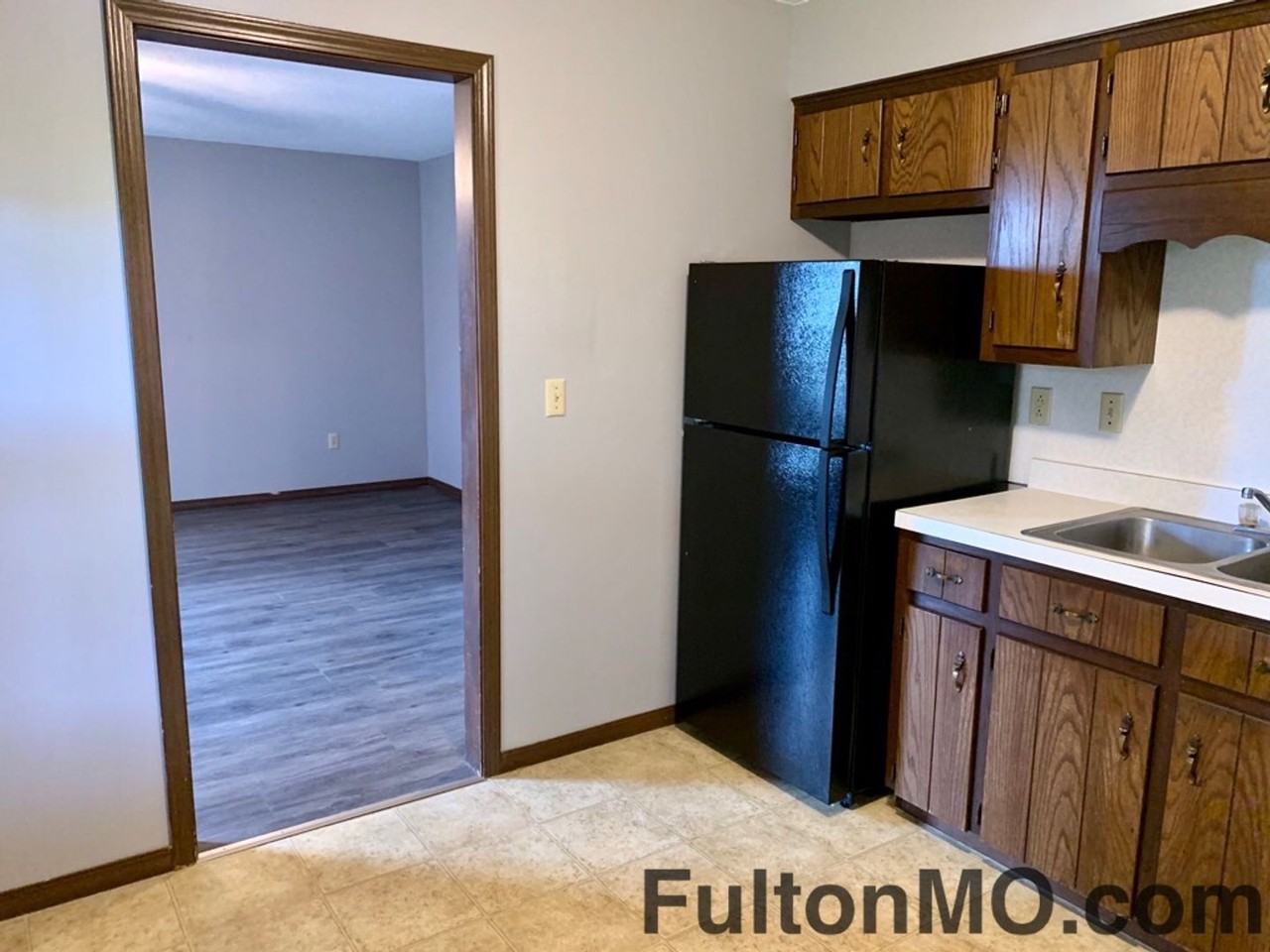 539 Collier Ln - Photo 2 of 9