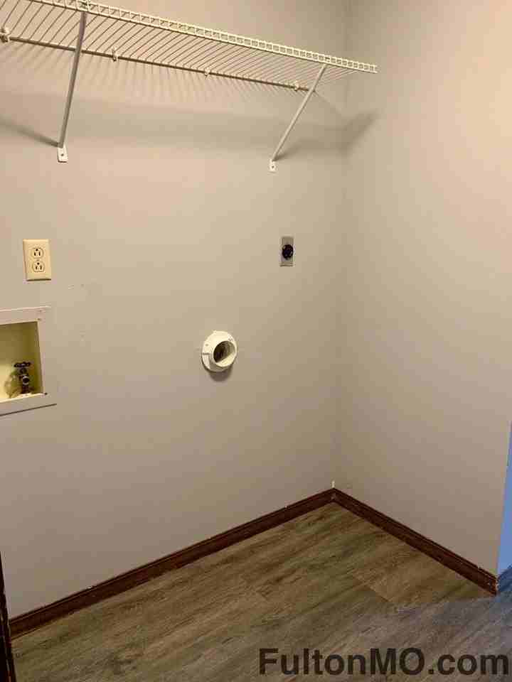 539 Collier Ln - Photo 5 of 9