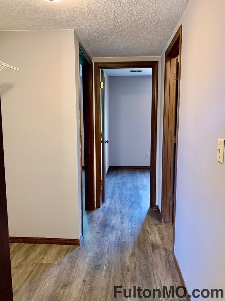 539 Collier Ln - Photo 6 of 9