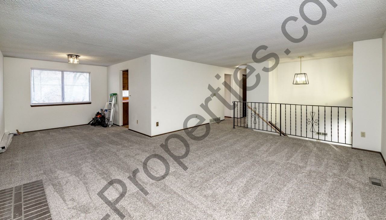 1214 S Geiger St - Photo 6 of 50