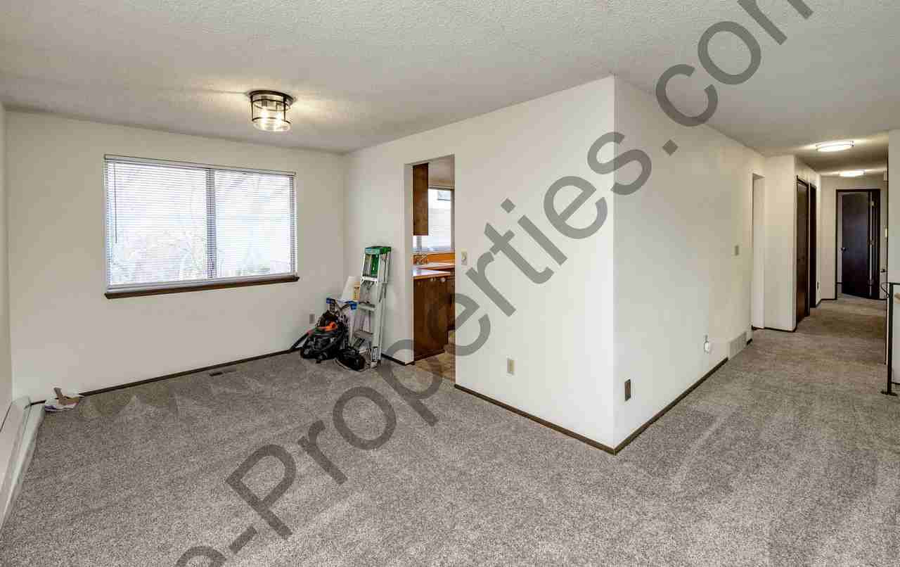 1214 S Geiger St - Photo 7 of 50