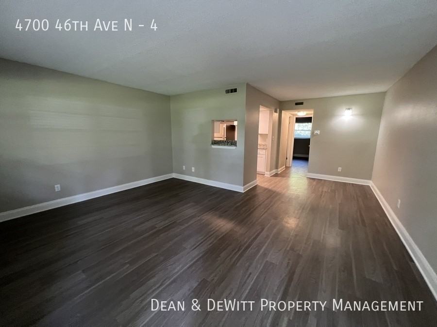 4700 46th Ave N #4 - Photo 4 of 16