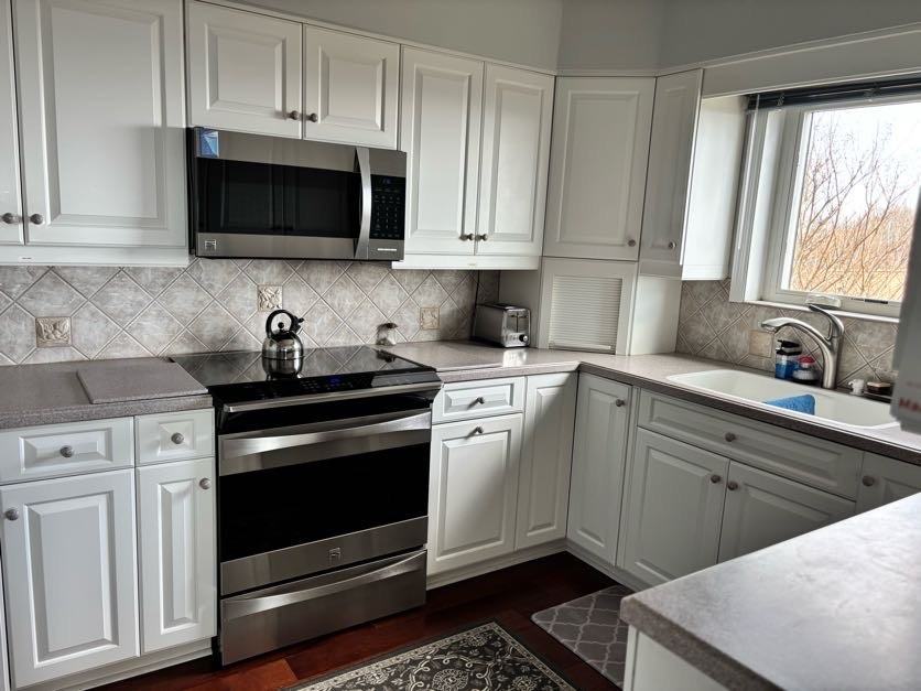 1403 Fleetwood Plz - Photo 3 of 21