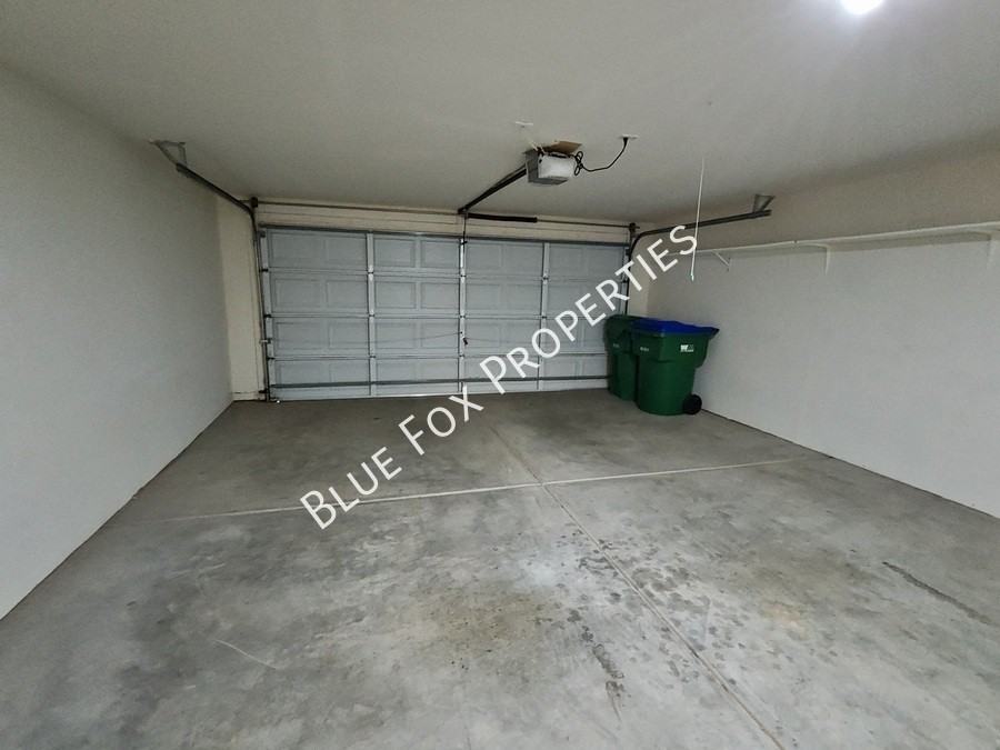 7862 W Sacramento Hill Dr - Photo 2 of 31