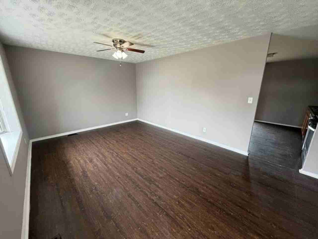 3212 Kimberly Dr - Photo 2 of 8