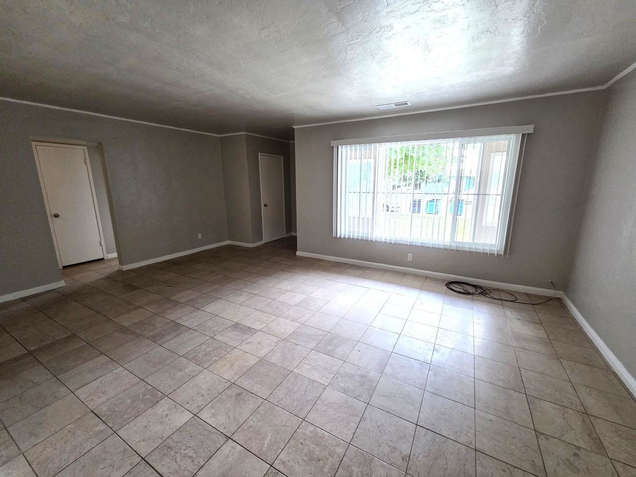 15328 Magnolia Rd - Photo 2 of 13