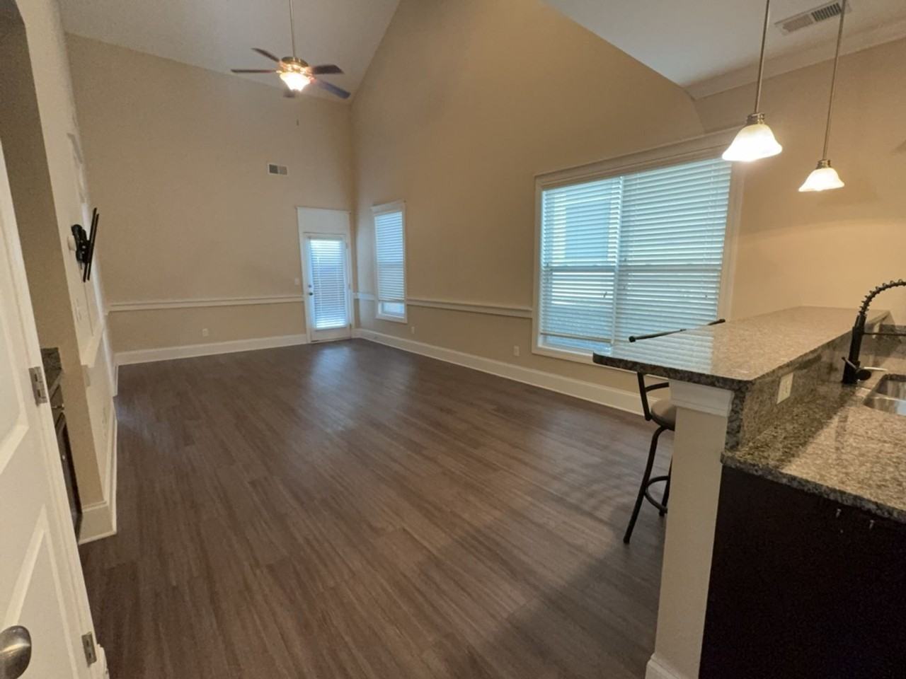 344 Dawsons Park Dr - Photo 2 of 14