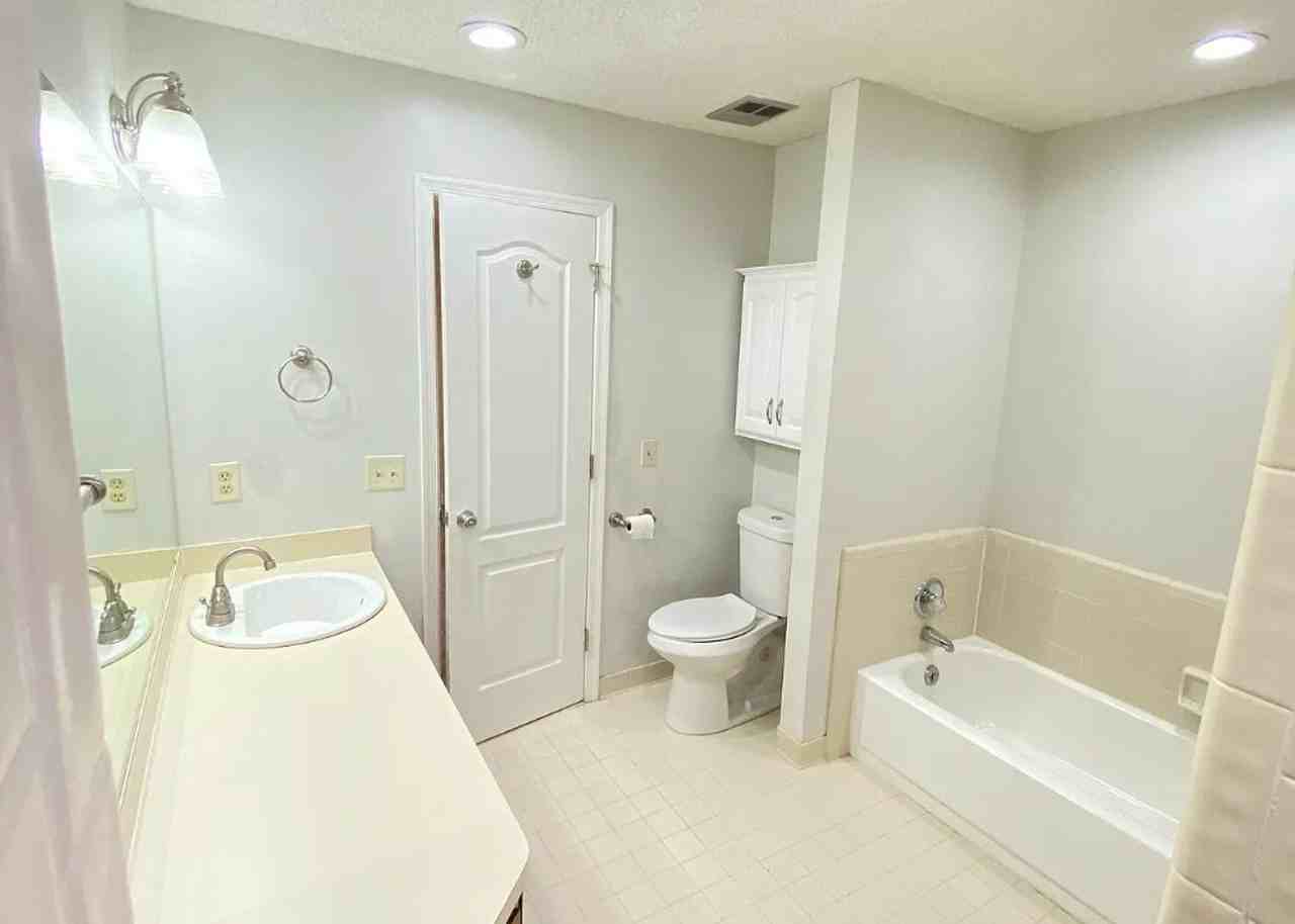 261 Conrad Cir - Photo 7 of 13